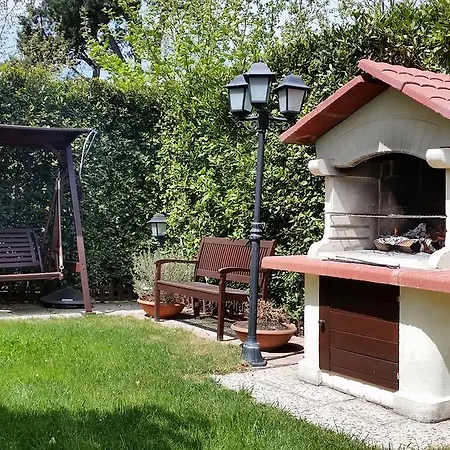 Villa Nepi بيت للعطل Nepi